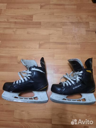 Хоккейные коньки bauer