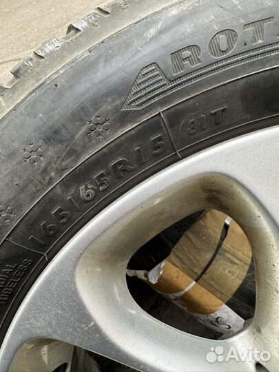 Dunlop Winter Response 2 165/65 R15 и 185/60 R15