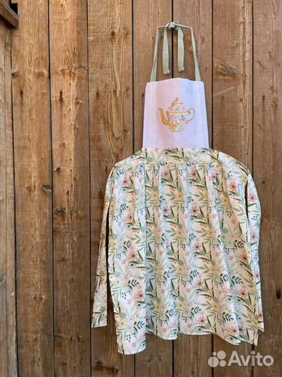 Фартук кухонный с ручной вышивкой