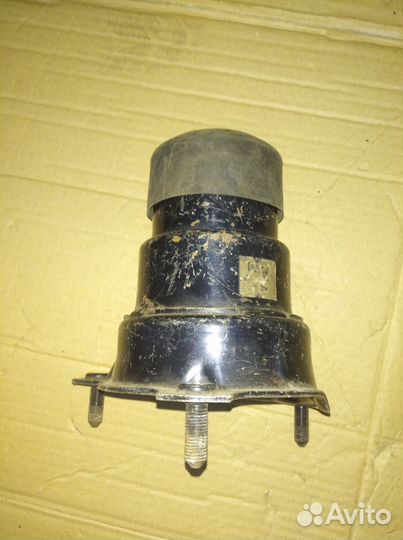 Подушка двигателя передняя Toyota Camry 50