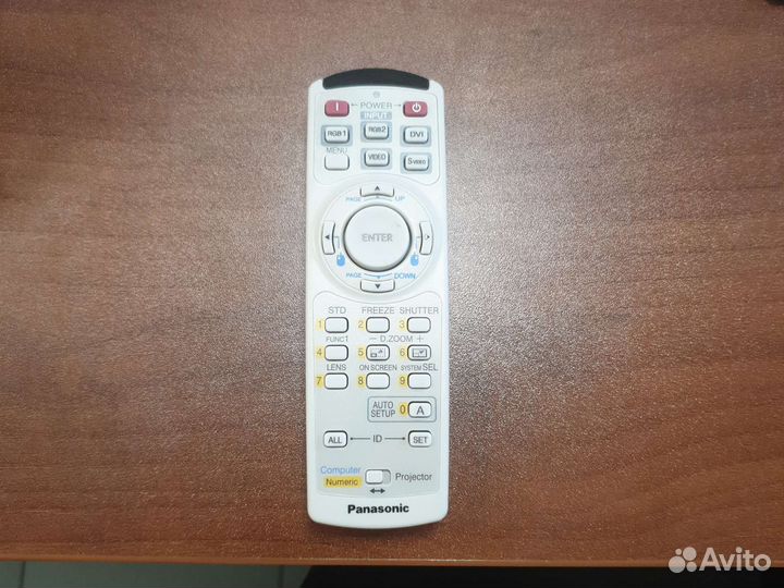 Пульт для проектора Panasonic PT-D3500E