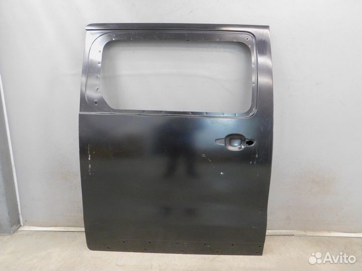 Дверь сдвижная Peugeot Traveller