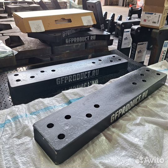 Проставка под седло тягача новые комплект