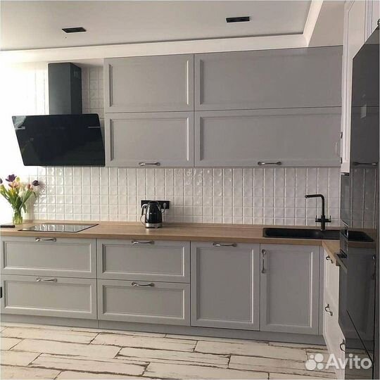 Кухонный гарнитур на заказ. Гapaнития дo 10 лeт