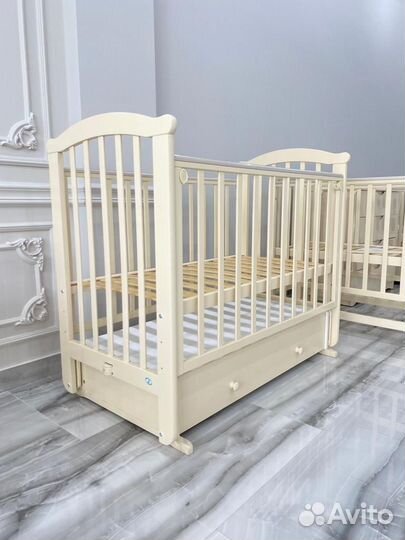 Детская кроватка маятник поперечный Красная Звезда