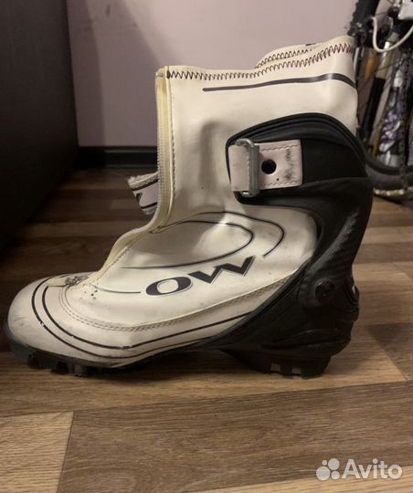 Лыжные ботинки one way