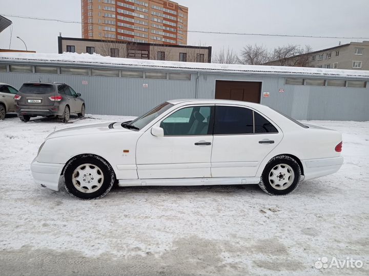 Mercedes-Benz E-класс 2.0 AT, 1996, 256 300 км