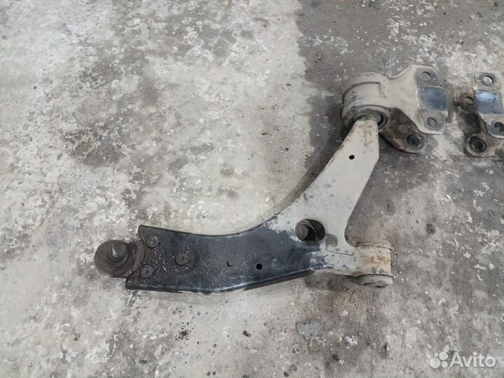 Рычаг передний Ford Focus 3 11-19г