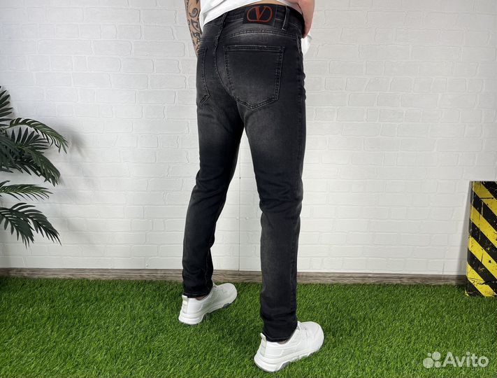 Мужские джинсы Valentino