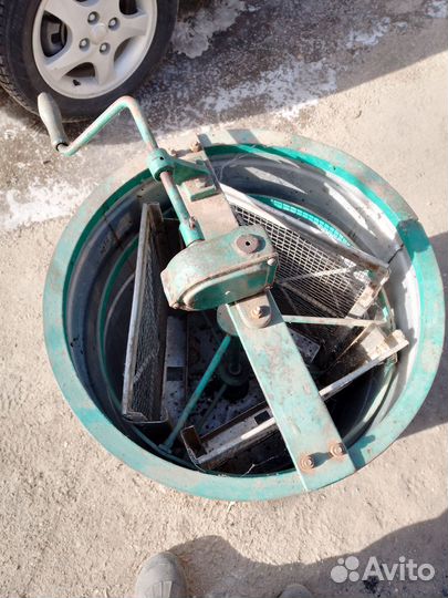 Медогонка 3 рамочная