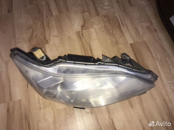 Фара правая Тойота королла 2011 рестайлинг