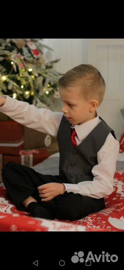 Костюм тройка