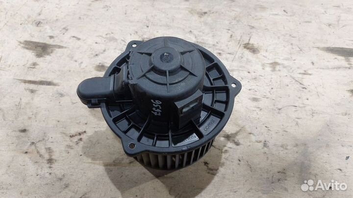 Моторчик отопителя Matrix I рестайлинг