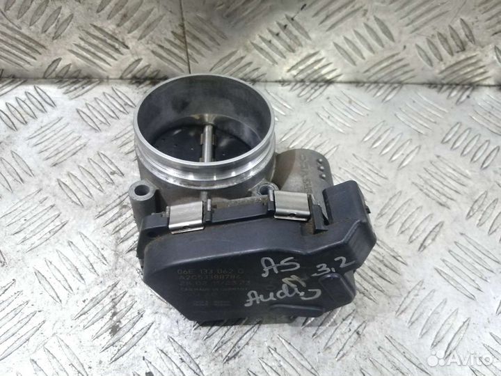 Заслонка дроссельная Audi A5 3,2 cala