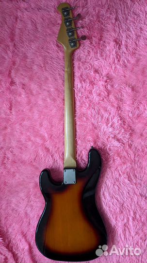 Бас гитара Bacchus BPB-1R