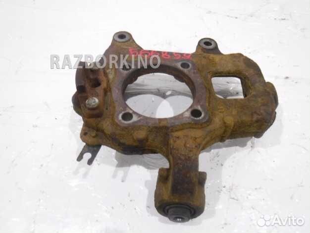 Кулак задний правый Ниссан