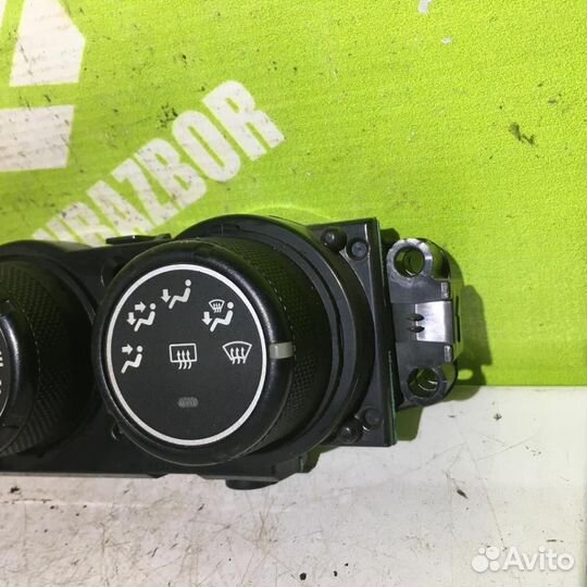 Блок управления печкой Митсубиси Лансер 10