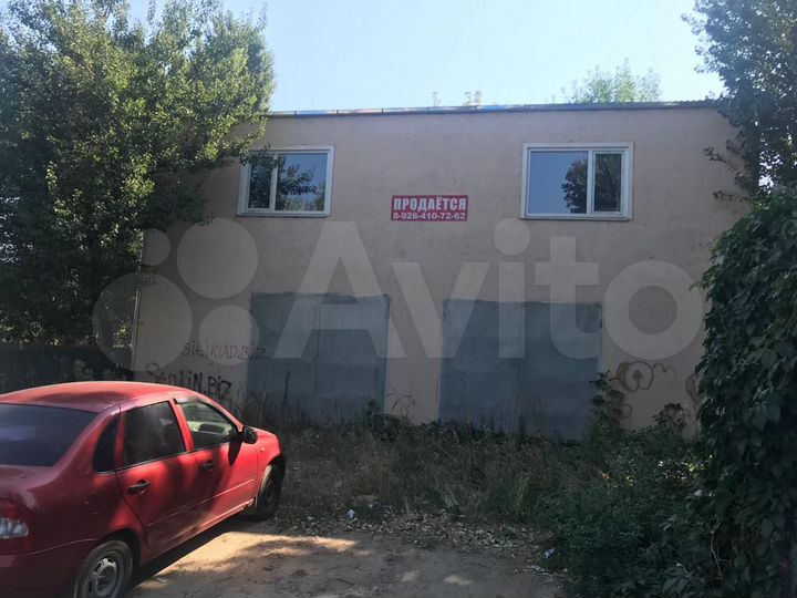 Гараж, > 30 м²