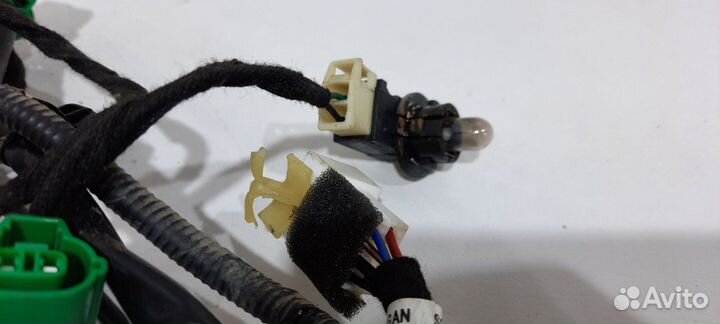 Электропроводка двери багажника (Changan CS35)