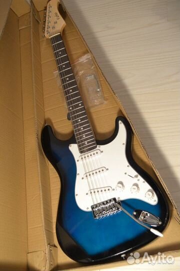 Электрогитара новая