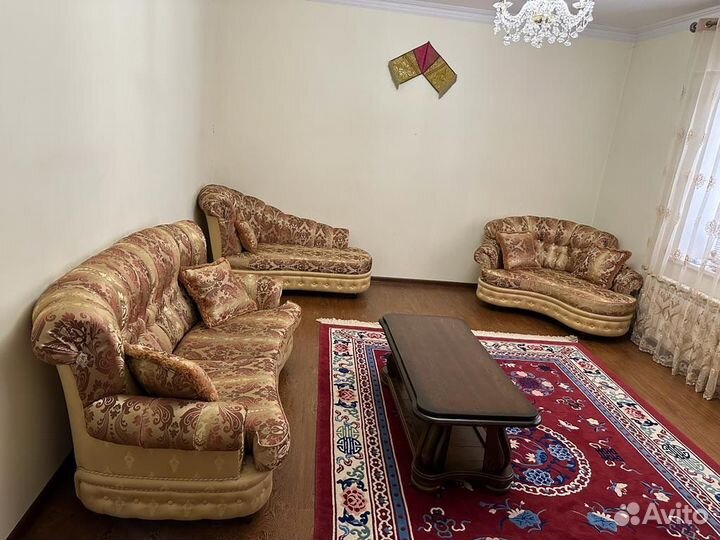 Хол Германский стол Румынский