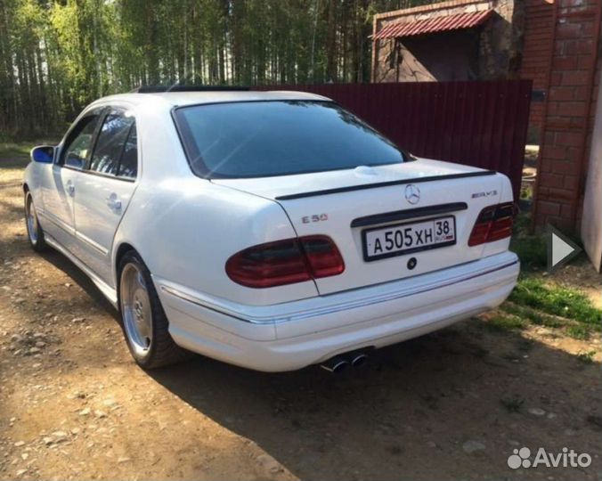W210 E55 AMG спойлер (сабля)