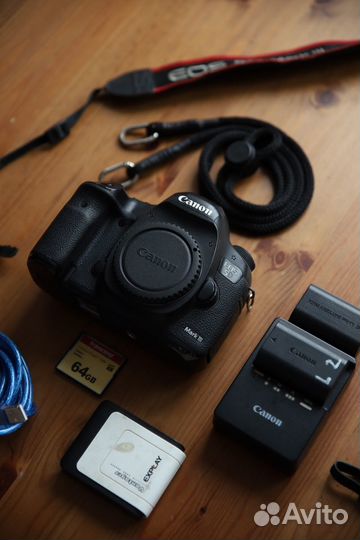Зеркальный фотоаппарат canon 5D mark iii