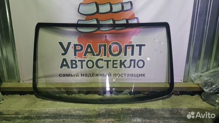 Лобовое стекло Mercedes Axor