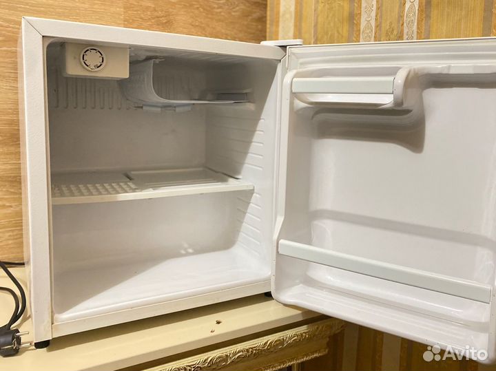 Мини бар холодильник Daewoo