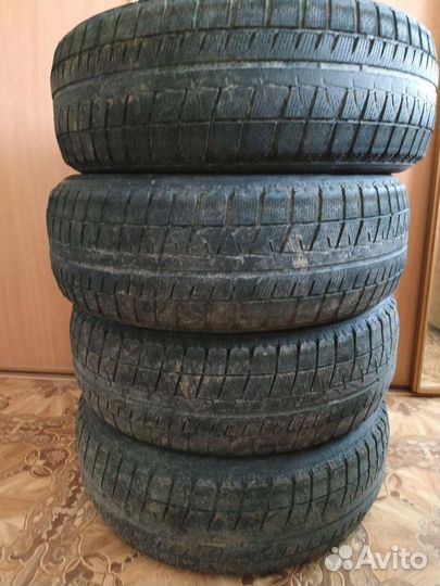 Bridgestone Blizzak Revo GZ 205/60 R16