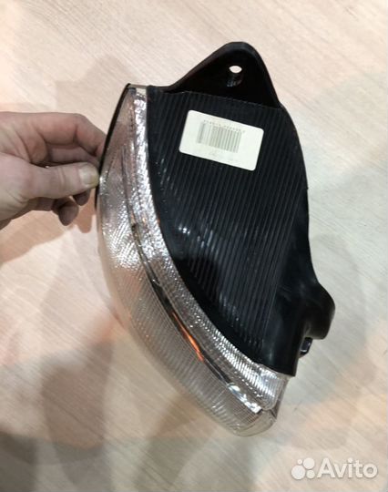 Фонарь задний хрусталь LH Toyota Caldina ST19 92