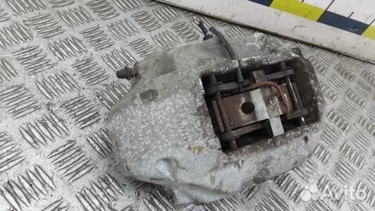 Суппорт тормозной передний правый volkswagen touar