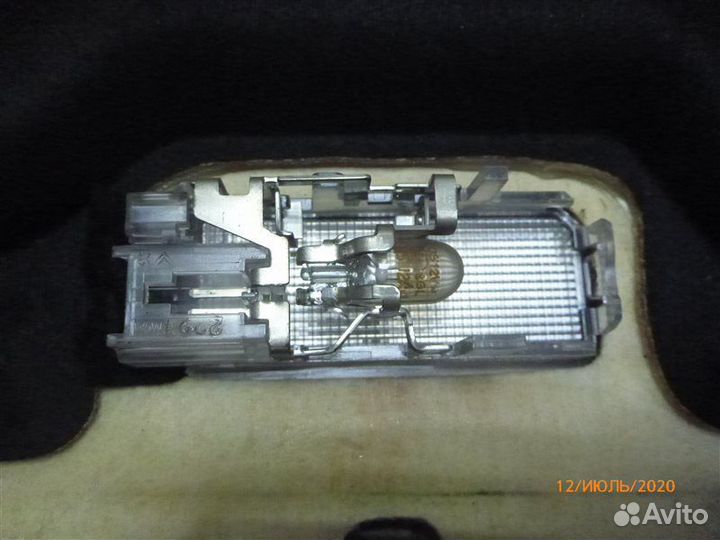 Обшивка багажника Peugeot 408 седан 10F 2012