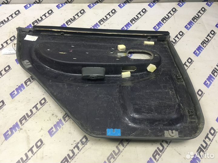 Обшивка двери задней правой Киа Спектра