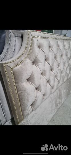 Кровать мягкая