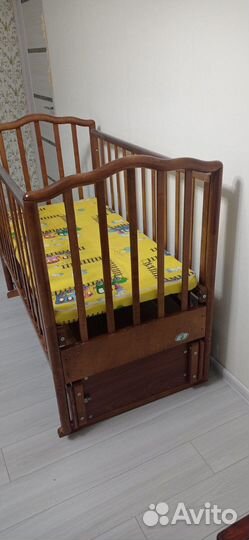 Детская кроватка