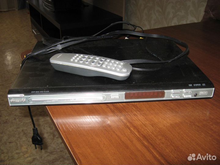 DVD плеер Philips DVP3012x/51