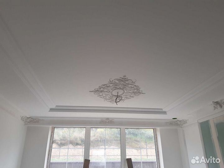 Потолочное пано