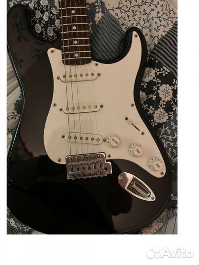 Электрогитара fender Squier