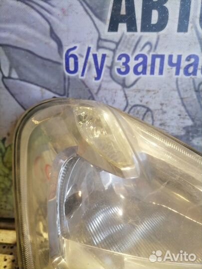 Фара передняя правая (дефект) Nissan Almera G15 1