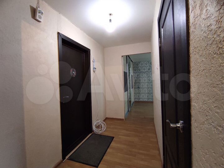 2-к. квартира, 53 м², 1/9 эт.