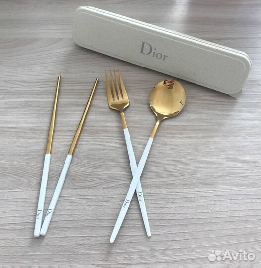Столовые приборы Dior
