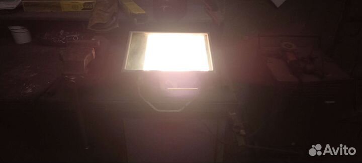 Прожектор галогеновый 200 ватт