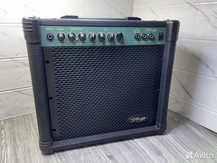 Гитарный комбик stagg 20 GA
