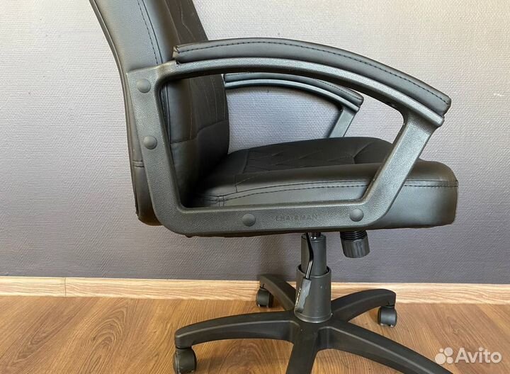 Компьютерное кресло. Гарантия 1 год