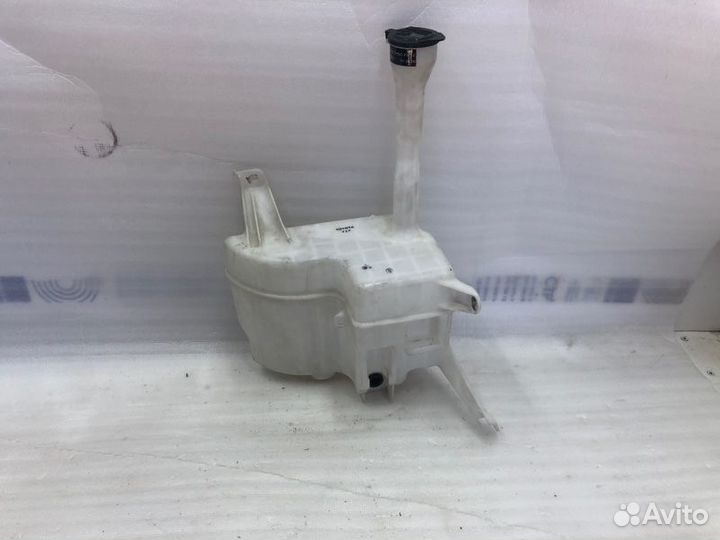 Бачок омывателя Toyota Camry V50/V55 2011- 2018
