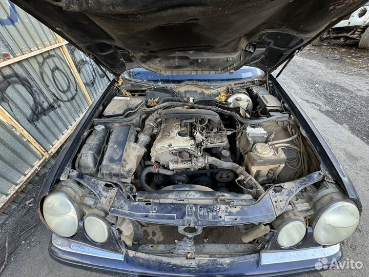 Разбор запчасти мерседес бенз E 210 2.3 АКПП