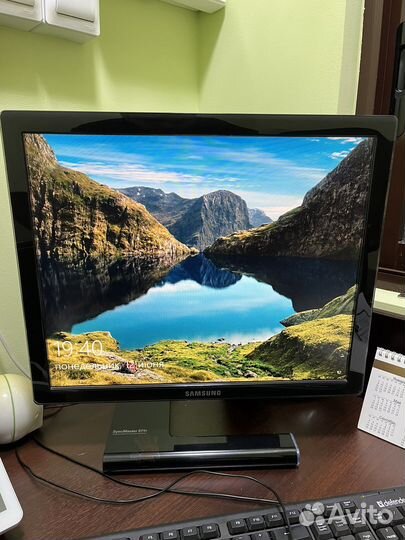 Монитор 19 дюймов Samsung SyncMaster 971p