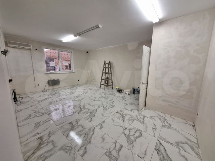 Торговая площадь, 28 м²