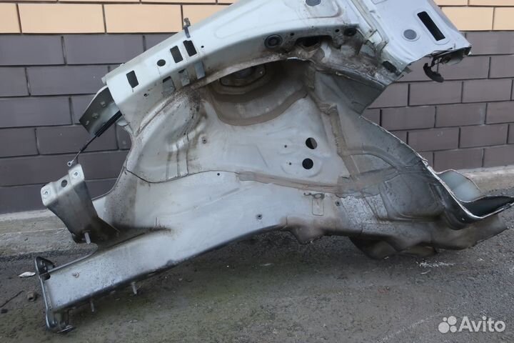 Лонжерон левый VW Golf 6